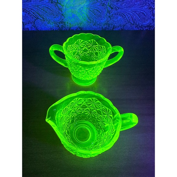 Vintage Vaseline daisy and buttons open sugar and creamer set by Degenhart glass - Picture 5 of 10